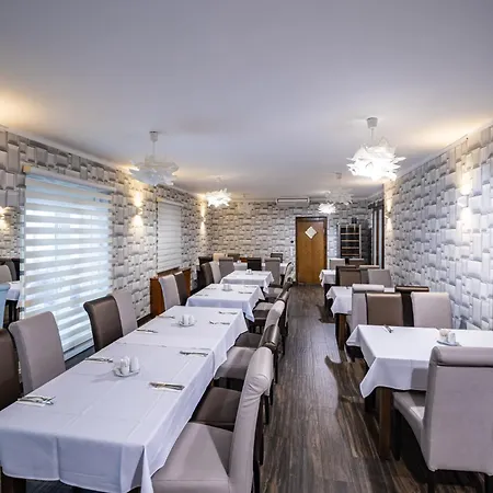 Hotel Central 4* Ньиредьхаза