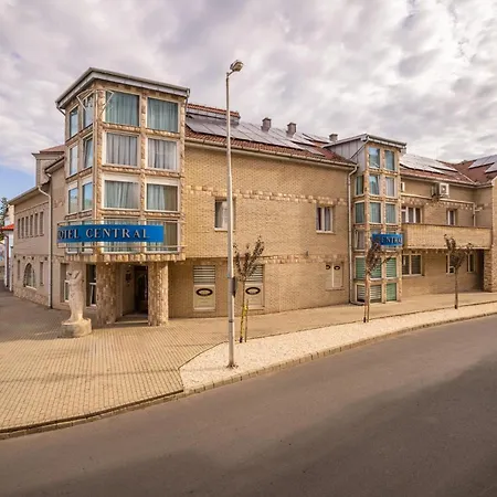 Hotel Central 4*