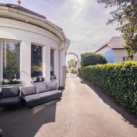 Hotel Central Hotel 4*