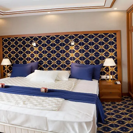 Hotel Central 4*