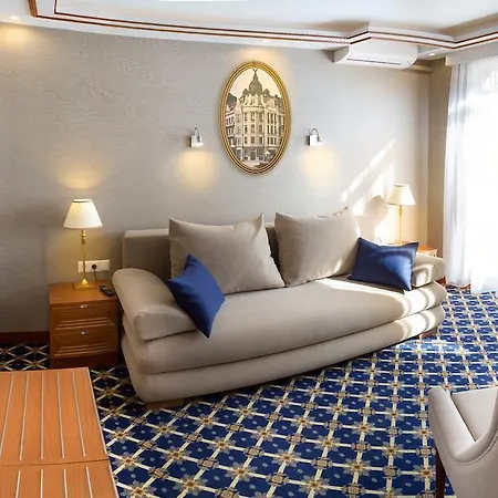 Hotel Central 4*