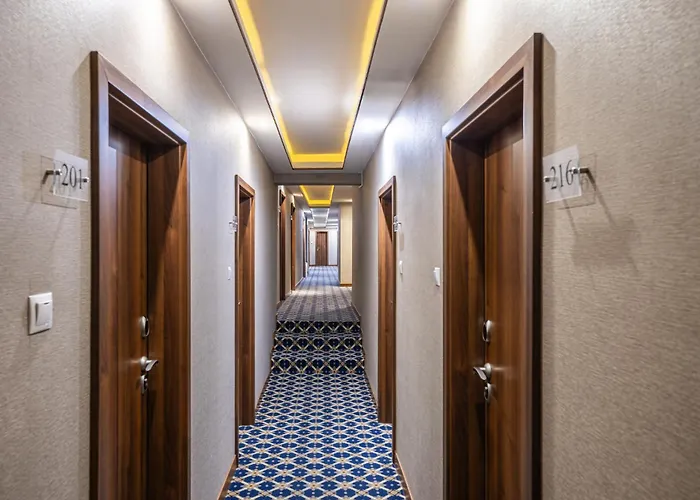 호텔 Hotel Central Nyíregyháza