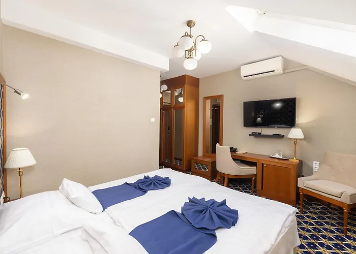Hotel Central 4*