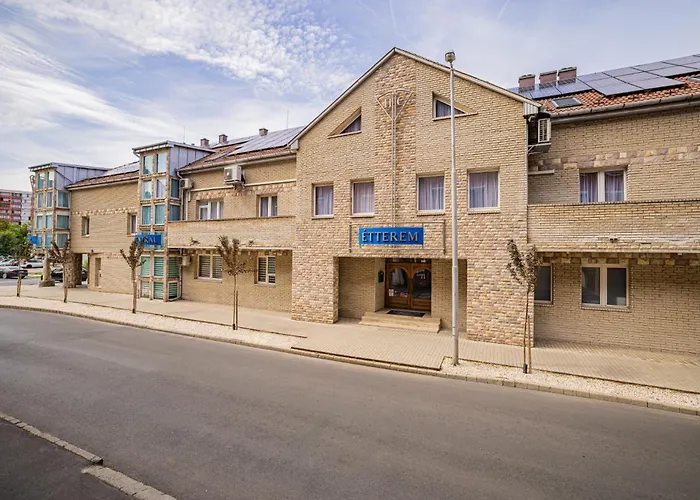 호텔 Hotel Central 4*