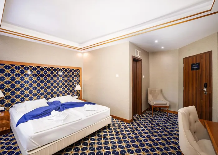 호텔 Hotel Central Nyíregyháza