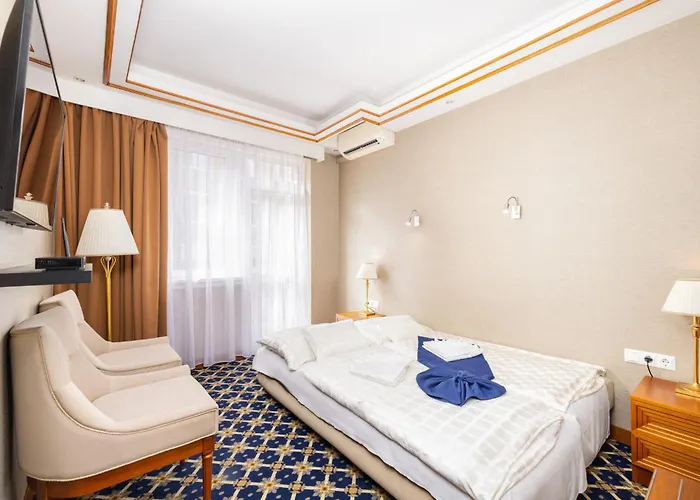 Hotel Central Hotel 4*