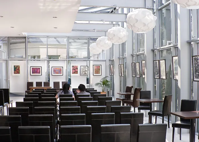 Hotel Central 4* Mestecǎneşti